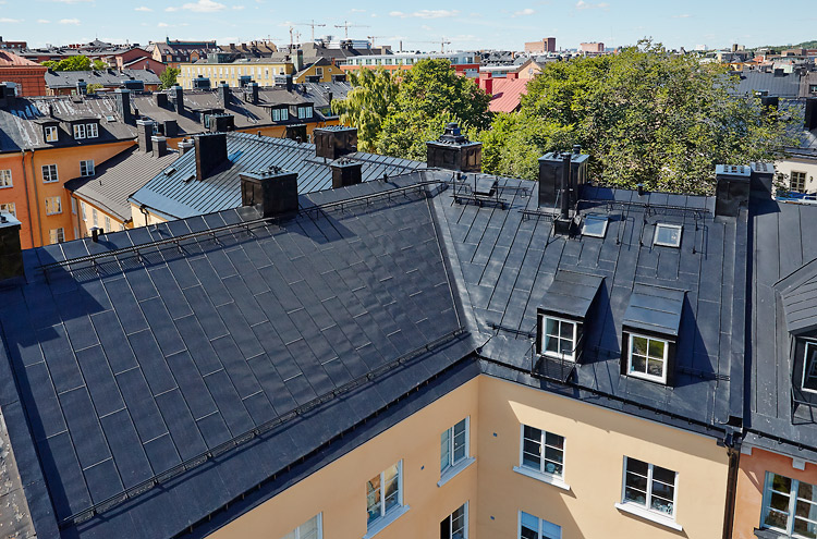 DM Tak Sveavägen 121 takmålning,plåttaksmålning stockholm